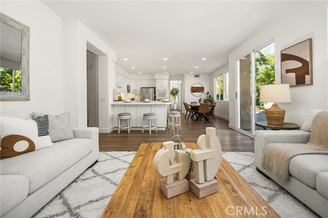 19692 Dorado Drive, Lake Forest CA: https://media.crmls.org/medias/4fe4438a-3ffe-4fa8-87db-8767818d5512.jpg