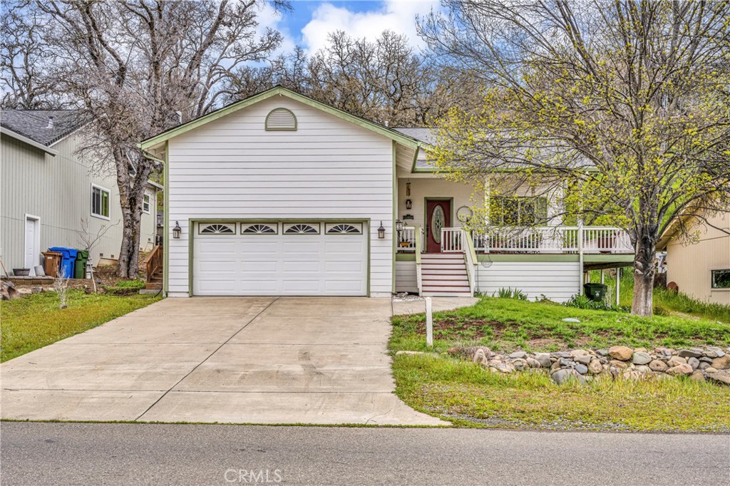 19264 Mountain Meadow N, Hidden Valley Lake, CA 95467