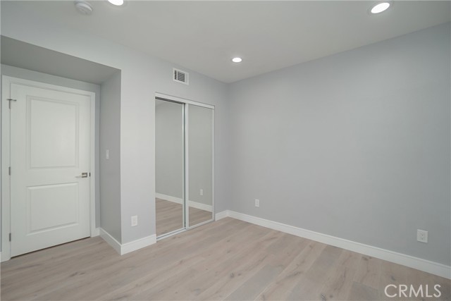 531 80 W 80th ,Los Angeles, Los Angeles CA: https://media.crmls.org/medias/4fe521f6-3cbd-4f92-ba62-a6e30aa46b7d.jpg