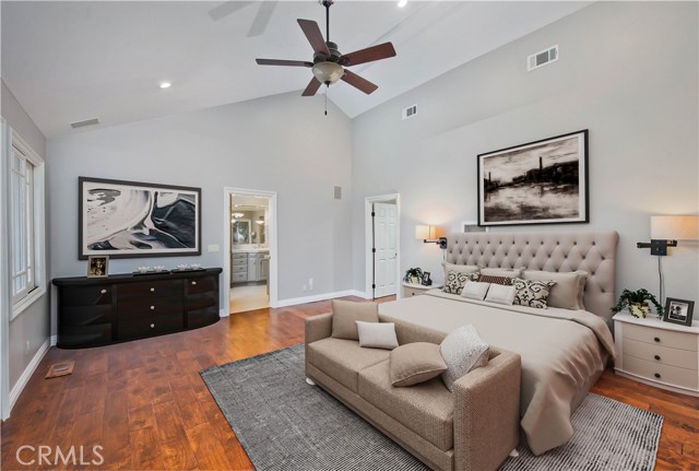 Detail Gallery Image 20 of 54 For 22757 Plummer St, Chatsworth,  CA 91311 - 3 Beds | 3 Baths