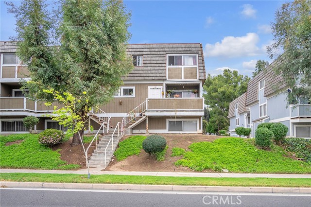 Detail Gallery Image 6 of 37 For 1925 Glenoaks Blvd Unit #100, San Fernando,  CA 91340 - 3 Beds | 2/1 Baths
