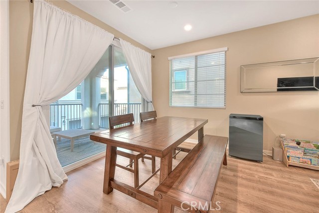 831 Wintergreen Way, Upland CA: https://media.crmls.org/medias/4fe7327e-b6eb-491d-b25e-c209b565c378.jpg