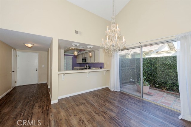 Detail Gallery Image 2 of 22 For 1682 Aspen Village Way, West Covina,  CA 91791 - 2 Beds | 2 Baths