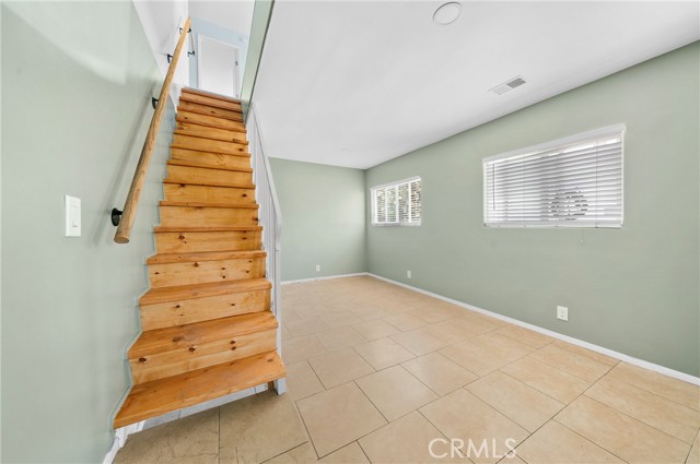 124 N Janet Place, Fullerton CA: https://media.crmls.org/medias/4fe7d054-40a0-48f7-8c6a-b7b0fd7b6097.jpg