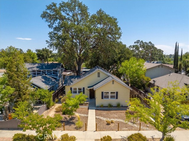 Detail Gallery Image 1 of 1 For 1730 Park St, Paso Robles,  CA 93446 - 3 Beds | 1 Baths