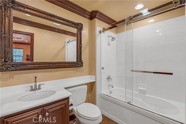 780 W Aster Place, Santa Ana CA: https://media.crmls.org/medias/4fe90e7c-33c4-4dd0-9d22-b6389608a83e.jpg