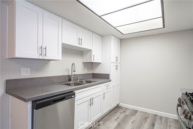 Detail Gallery Image 3 of 11 For 3420 Falcon St #115,  Pomona,  CA 91767 - 2 Beds | 2 Baths
