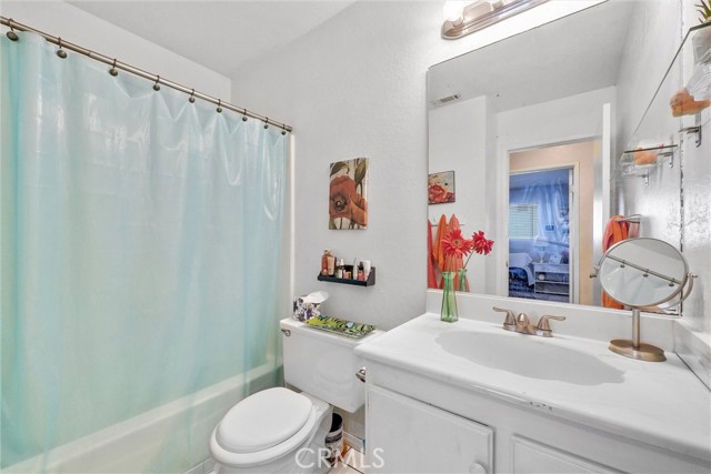 6765 Jadeite Avenue, Rancho Cucamonga CA: https://media.crmls.org/medias/4fe9b04b-20b9-406d-9835-c1c83b50ec21.jpg