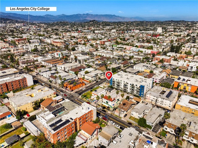 101 S. MARIPOSA AVE, Los Angeles CA: https://media.crmls.org/medias/4fe9b5c9-334d-4990-9f2c-83c678b5707a.jpg