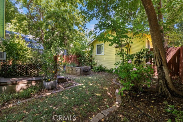 479 E 9th Street, Chico CA: https://media.crmls.org/medias/4fe9c223-cffe-4d8e-9ab6-07c9149f0d0b.jpg