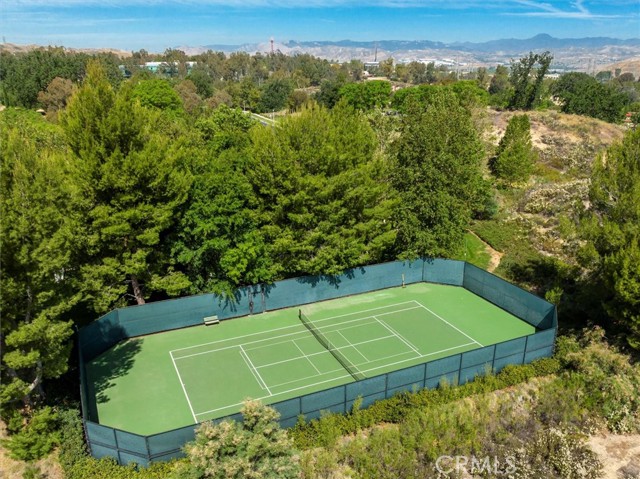 24816 Los Altos Drive, Valencia CA: https://media.crmls.org/medias/4fe9e5ea-57af-4787-b197-a579789fdcd5.jpg