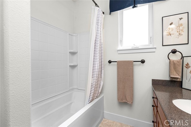 Detail Gallery Image 27 of 41 For 2227 Hutchinson St, Chico,  CA 95928 - 3 Beds | 2/1 Baths