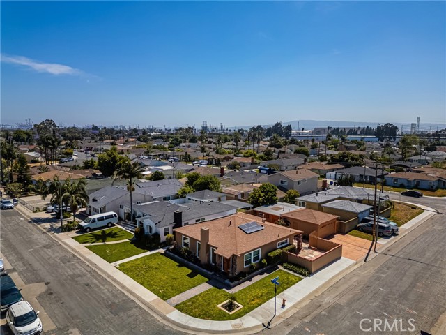 2775 Wetherly Avenue, Long Beach CA: https://media.crmls.org/medias/4fe9fdf6-07de-4a1c-aa1b-03ea80f56a48.jpg