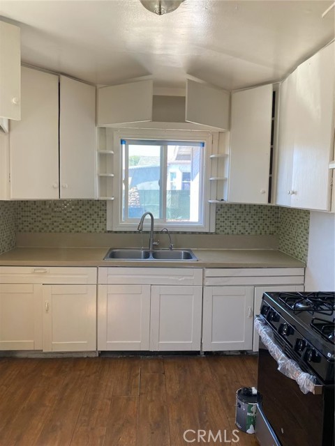 4772 Dwight Street, San Diego CA: https://media.crmls.org/medias/4fea4124-fdda-4af8-8908-b1f9eac02cfe.jpg