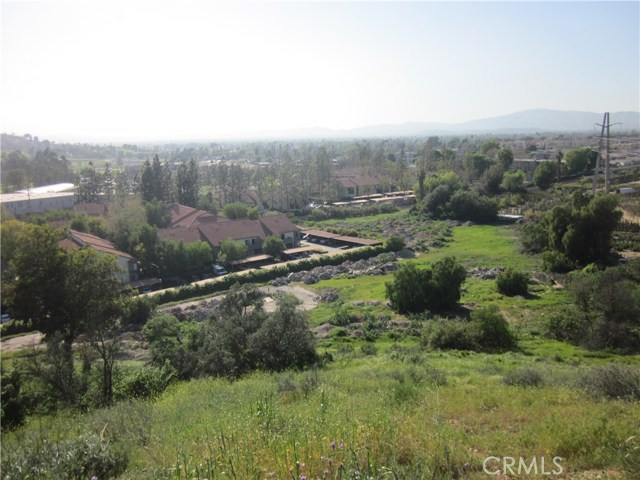 Image 8 of 12 For 11819 Kagel Canyon