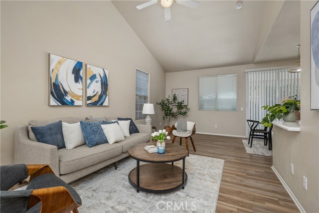 Detail Gallery Image 2 of 20 For 728 Camino De Oro, San Jacinto,  CA 92583 - 2 Beds | 2 Baths