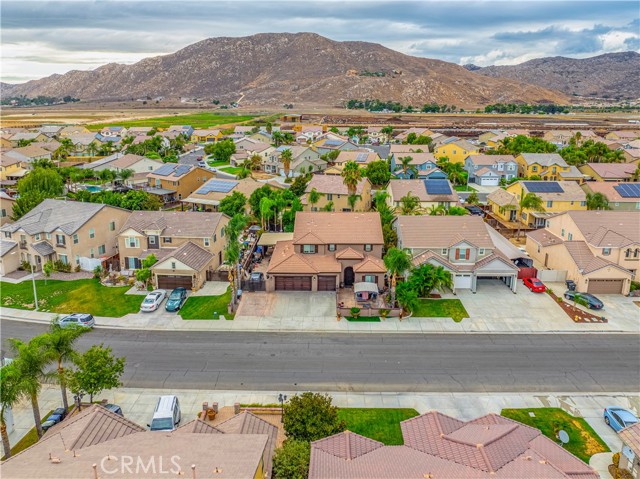 Detail Gallery Image 4 of 4 For 518 Peregrine Ln, San Jacinto,  CA 92582 - 5 Beds | 4 Baths