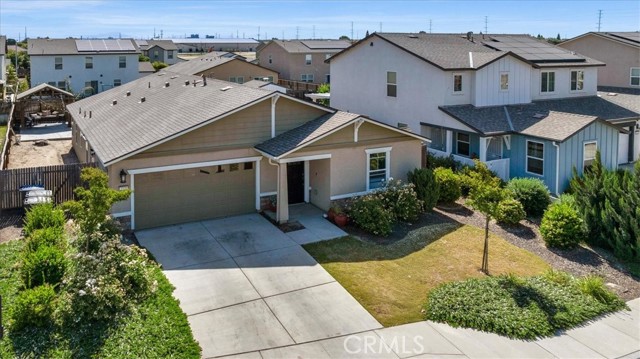 Detail Gallery Image 3 of 51 For 2520 S Spruce St, Visalia,  CA 93292 - 4 Beds | 2/1 Baths
