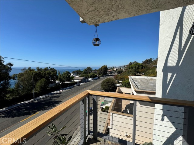 Detail Gallery Image 13 of 19 For 222 Arch #6,  Laguna Beach,  CA 92651 - 2 Beds | 2 Baths