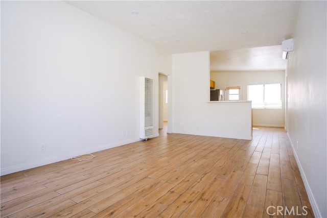 Detail Gallery Image 5 of 19 For 2509 Clark Ln a,  Redondo Beach,  CA 90278 - 2 Beds | 1 Baths