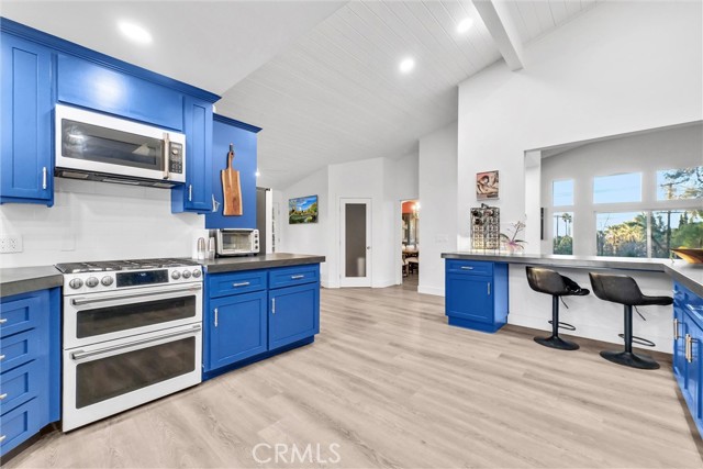 Image 14 of 49 For 2120 Fairview