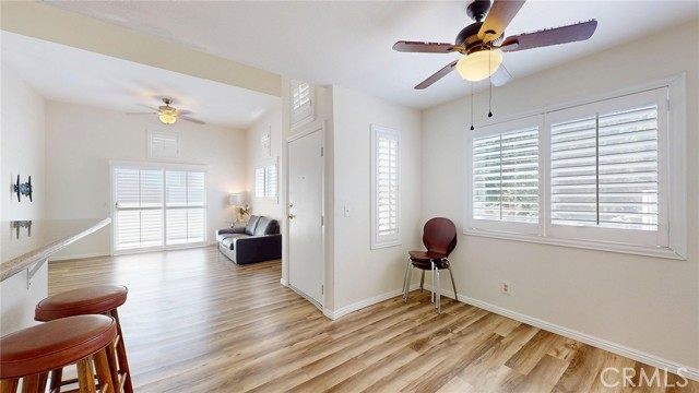Detail Gallery Image 15 of 38 For 24420 Flaxwood Ln #204,  Newhall,  CA 91321 - 2 Beds | 2 Baths