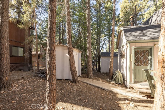 Detail Gallery Image 11 of 33 For 274 Pine Ln, Sugarloaf,  CA 92386 - 2 Beds | 1/1 Baths