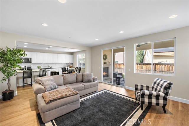 Detail Gallery Image 6 of 36 For 11514 Elderberry, Corona,  CA 92883 - 4 Beds | 3 Baths