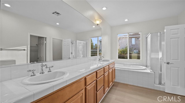 Detail Gallery Image 28 of 47 For 1728 Tamarron Dr, Corona,  CA 92883 - 4 Beds | 3/1 Baths