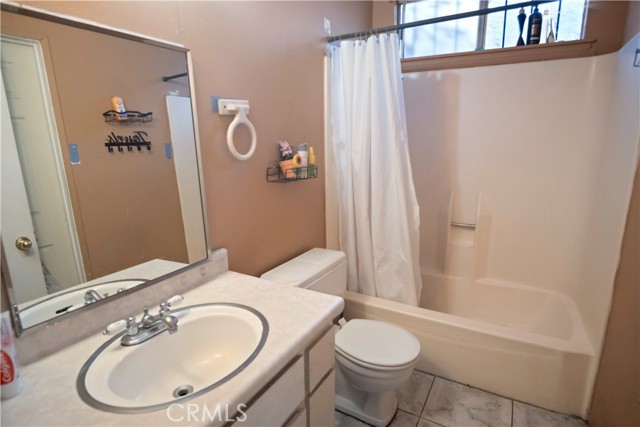 Image 15 of 23 For 24448 Dorner Dr