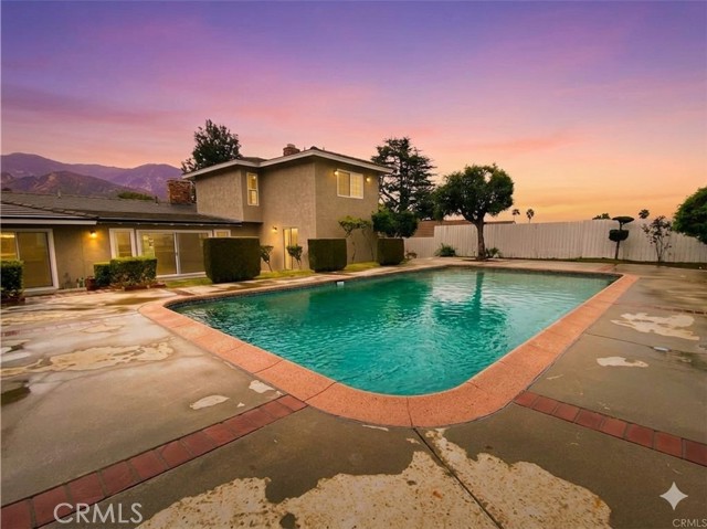 Detail Gallery Image 12 of 13 For 1747 Oakwood Ave, Arcadia,  CA 91006 - 4 Beds | 4 Baths