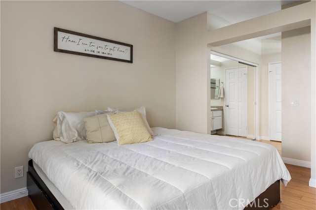 Detail Gallery Image 14 of 27 For 28871 Canyon Point, Lake Forest,  CA 92679 - 2 Beds | 2 Baths