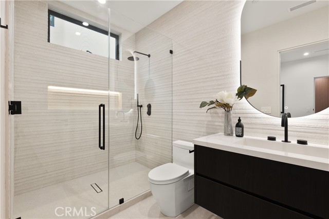 Detail Gallery Image 23 of 43 For 4211 Agnes Ave, Studio City,  CA 91604 - 4 Beds | 4/1 Baths