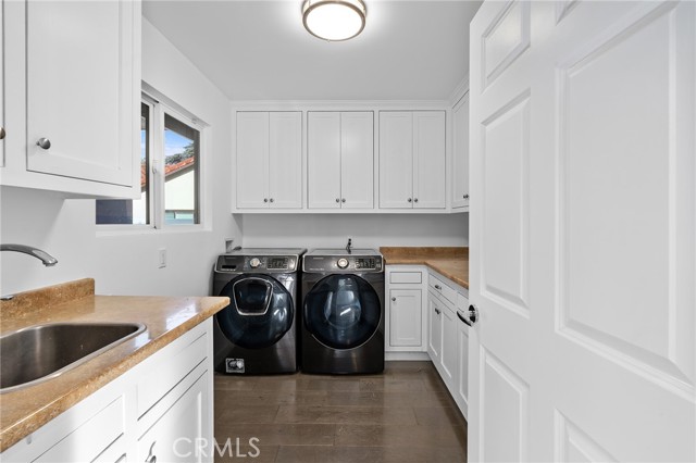 22904 Calvert Street, Woodland Hills CA: https://media.crmls.org/medias/4ff0db45-2667-4d30-a450-bc9f155eca28.jpg