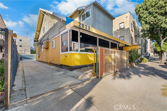 Front Image Thumbnail for CRSR26053768