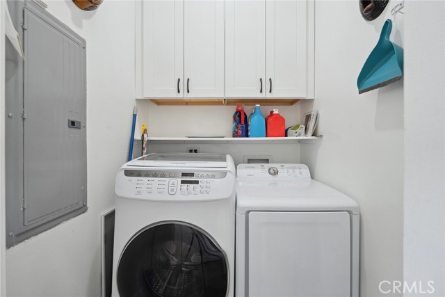 5254 Don Pio Drive, Woodland Hills CA: https://media.crmls.org/medias/4ff1c881-3490-4dfa-ad2c-f7a3dc1b1e97.jpg