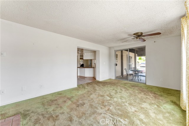 17105 Aragon Drive, Perris CA: https://media.crmls.org/medias/4ff20e0d-96c0-40e3-99c5-54a90769f98c.jpg