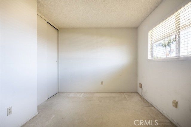 Detail Gallery Image 18 of 41 For 10091 Beverly Dr, Huntington Beach,  CA 92646 - 5 Beds | 2/1 Baths