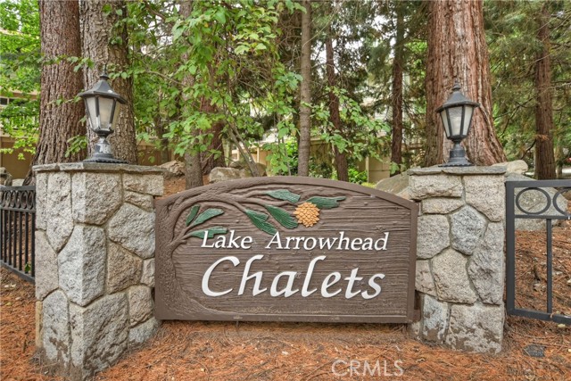 209 Cool Creek Lane, Lake Arrowhead CA: https://media.crmls.org/medias/4ff363b8-f527-4468-b9f3-ea35151f184f.jpg