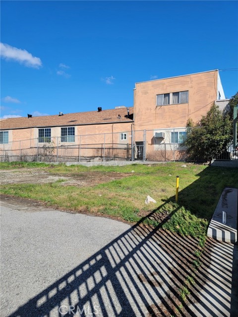 2351 Walnut Avenue, Signal Hill, California 90755, ,Commercial Lease,For Rent,2351 Walnut Avenue,CROC25065863