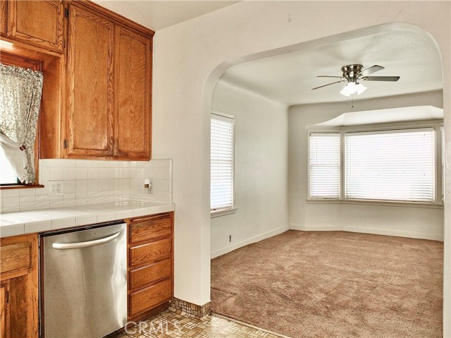 10505 Artesia Blvd., Bellflower CA: https://media.crmls.org/medias/4ff3f999-9c26-42c5-9d11-e592b93f83e0.jpg