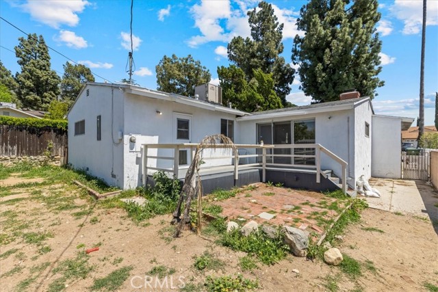 9709 Cabanas Avenue, Tujunga CA: https://media.crmls.org/medias/4ff4a2ac-44a6-4e4d-afb5-18c4a5f9cf80.jpg