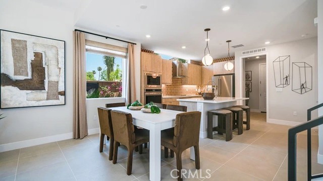 Detail Gallery Image 4 of 23 For 2642 Prairie Rose Ln, Palm Springs,  CA 92264 - 3 Beds | 3 Baths