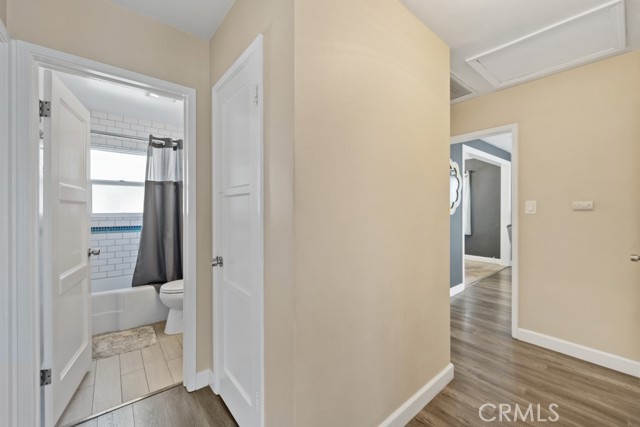 213 East 45th Street, Long Beach CA: https://media.crmls.org/medias/4ff571b6-b70b-4eb4-9368-917552cf5384.jpg