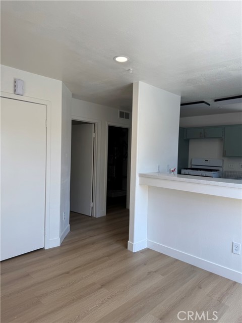 1011 HARBOR VILLAGE Drive, Harbor City CA: https://media.crmls.org/medias/4ff67c5e-f92c-4003-b118-c353e6732ac3.jpg