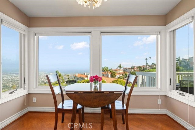 20 Paseo De Castana, Rancho Palos Verdes, California 90275, 4 Bedrooms Bedrooms, ,5 BathroomsBathrooms,Residential,For Sale,Paseo De Castana,SB26033352