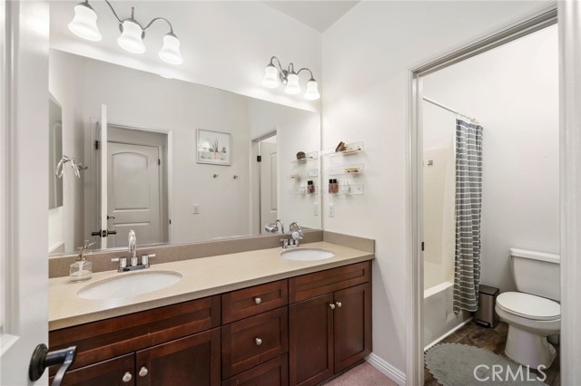 Detail Gallery Image 17 of 39 For 572 S Melrose St, Anaheim,  CA 92805 - 3 Beds | 2/1 Baths