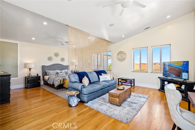 7110 Drake Road, Paso Robles CA: https://media.crmls.org/medias/4ff73e6b-c63e-42d5-9aa7-54605a8e99cb.jpg