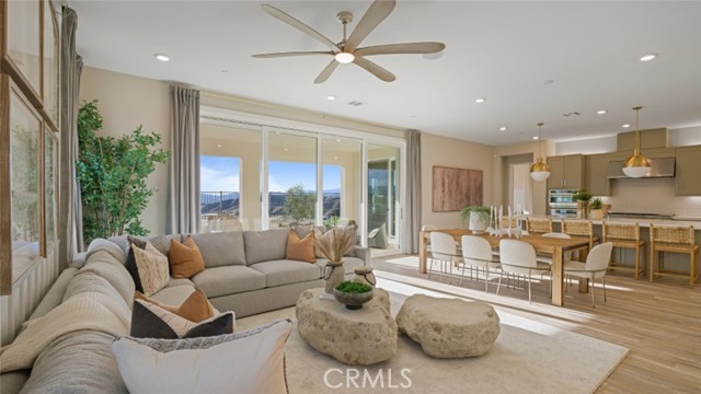 29452 Via Diamante, Valencia CA: https://media.crmls.org/medias/4ff7fea7-d816-4d37-9871-13040acc2040.jpg