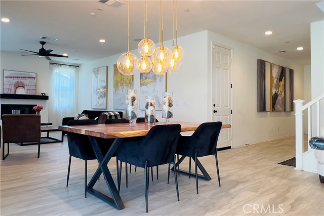 45617 6th E Street, Lancaster CA: https://media.crmls.org/medias/4ff8271c-f7bf-45c3-bf3d-63463b10252f.jpg